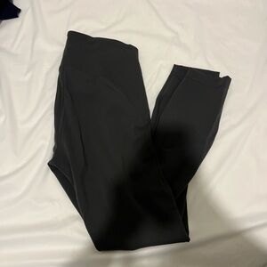 Brand new instill leggings